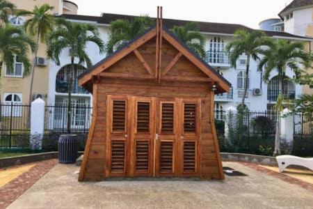 Rairoyale At Sand Castles Ocho Rios Ngoại thất bức ảnh