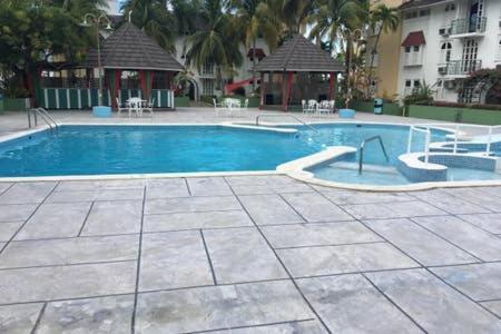 Rairoyale At Sand Castles Ocho Rios Ngoại thất bức ảnh